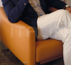 Кресло Poli фабрика Calia Italia