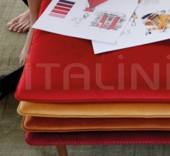 Итальянские Гостиная - Кушетка Mater Familias Day Bed Итальянские Гостиная - Кушетка Mater Familias Day Bed фабрика Calia Italia