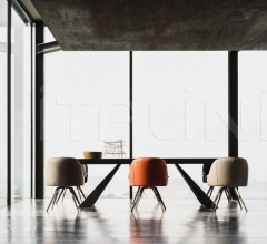 Стол обеденный Karma фабрика Cierre Imbottiti