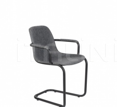 Стул с подлокотниками Thirsty фабрика Zuiver