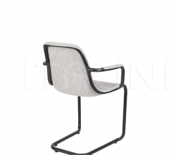 Стул с подлокотниками Thirsty фабрика Zuiver