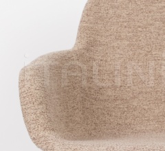Стул с подлокотниками Albert kuip soft фабрика Zuiver