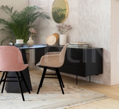 Стул с подлокотниками Albert kuip soft фабрика Zuiver