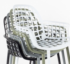 Стул с подлокотниками Albert Kuip Garden фабрика Zuiver