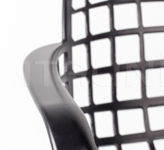 Стул с подлокотниками Albert Kuip Garden фабрика Zuiver