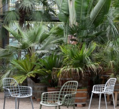 Стул с подлокотниками Albert Kuip Garden фабрика Zuiver