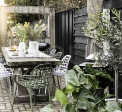 Стул с подлокотниками Albert Kuip Garden фабрика Zuiver