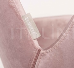 Стул с подлокотниками Brit фабрика Zuiver