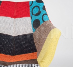 Стул с подлокотниками Twelve фабрика Zuiver