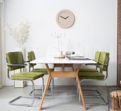 Стул с подлокотниками Ridge Rib фабрика Zuiver