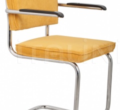 Стул с подлокотниками Ridge Kink Rib фабрика Zuiver