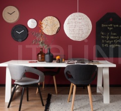 Стул с подлокотниками Flexback фабрика Zuiver