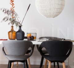 Стул с подлокотниками Flexback фабрика Zuiver