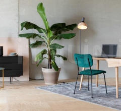 Настольный светильник Charlie фабрика Zuiver