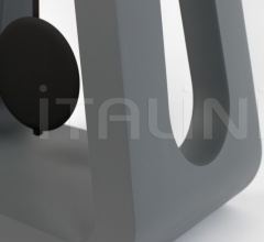 Часы Humongous фабрика Zuiver