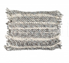 Подушка Frills фабрика Zuiver