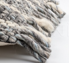 Подушка Frills фабрика Zuiver