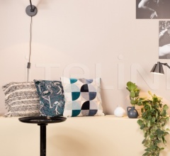 Подушка Frills фабрика Zuiver