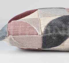 Подушка Club фабрика Zuiver