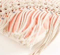 Подушка Saar фабрика Zuiver