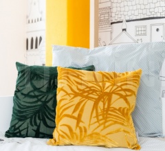 Подушка Miami фабрика Zuiver