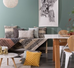 Подушка Monty фабрика Zuiver