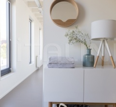 Настенное зеркало Round фабрика Zuiver