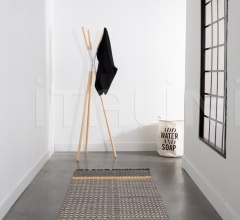 Вешалка Pinnacle фабрика Zuiver