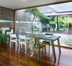 Стол обеденный Section фабрика Sculptures Jeux