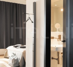 Итальянские Вешалки - Вешалка LINE Итальянские Вешалки - Вешалка LINE фабрика Schonbuch