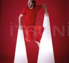 Итальянские Уличные светильники - Напольный светильник CONO фабрика Slide