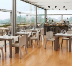 Стул Q4 фабрика Slide