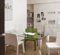 Стул Q4 фабрика Slide