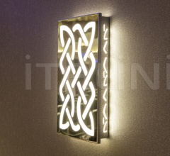 Настенный светильник LA/40/W1/300×200 Настенный светильник LA/40/W1/300×200 фабрика Chelsom