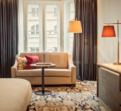 Настольный светильник BO/22/TL/BB/EBR Настольный светильник BO/22/TL/BB/EBR фабрика Chelsom