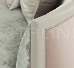 Диван SOPHIA Диван SOPHIA фабрика The Sofa & Chair Company