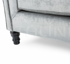 Диван CLUB CHESTERFIELD Диван CLUB CHESTERFIELD фабрика The Sofa & Chair Company