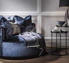 Диван OSCAR LOVE SEAT Диван OSCAR LOVE SEAT фабрика The Sofa & Chair Company