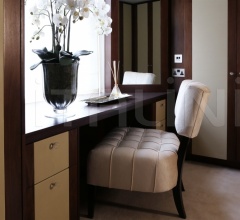 Кресло COCO Кресло COCO фабрика The Sofa & Chair Company