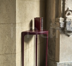 Столик wisp demi lune фабрика Ochre