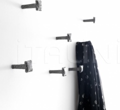 Итальянские Вешалки - Вешалка Chiodo Schiaccia Chiodo Nail Итальянские Вешалки - Вешалка Chiodo Schiaccia Chiodo Nail фабрика Opinion Ciatti