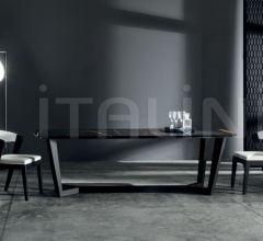 Стол обеденный Circomassimo Стол обеденный Circomassimo фабрика Meroni & Colzani