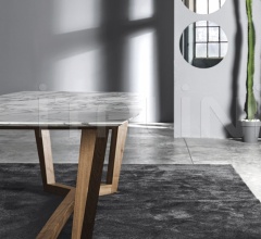 Стол обеденный Circomassimo Стол обеденный Circomassimo фабрика Meroni & Colzani