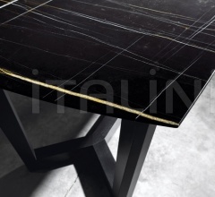 Стол обеденный Circomassimo Стол обеденный Circomassimo фабрика Meroni & Colzani