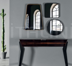 Настенное зеркало MC Mirrors Настенное зеркало MC Mirrors фабрика Meroni & Colzani