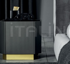 Тумбочка Lingotto фабрика Meroni & Colzani