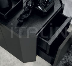 Тумбочка Lingotto фабрика Meroni & Colzani