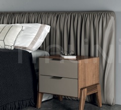 Тумбочка Solferino фабрика Meroni & Colzani