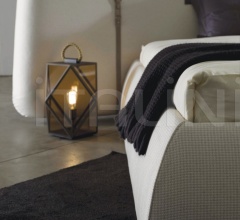 Кровать Anfiteatro фабрика Meroni & Colzani