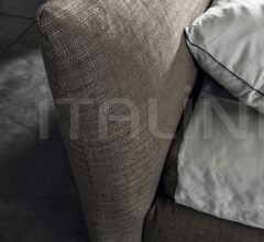 Кровать Casanova фабрика Meroni & Colzani